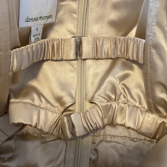 DONNA Morgan 100% Silk Chiffon Maxi Dress Bridesmaid Candlelight Size 4 New NWT - Picture 13 of 15